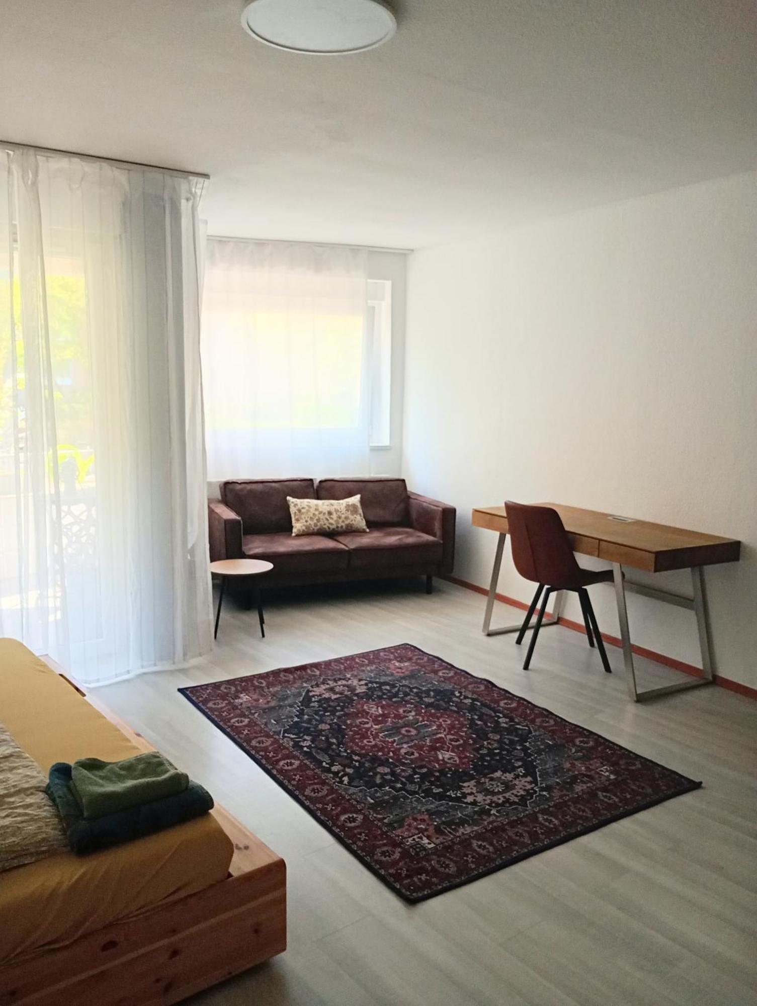 Homestay Nice Rooms In Neukoelln *